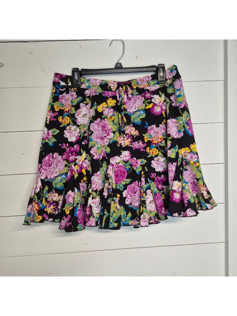 Jodiel Women's Floral Black & Purple Skort With Pleated Hem & Drawstring Waist
